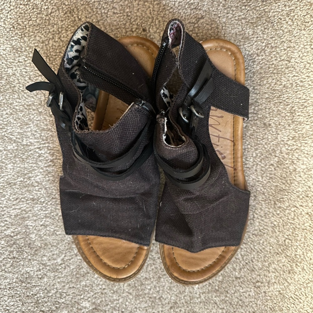 Blowfish Malibu Flower and Leopard Black Sandals
